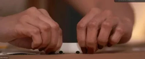 バカラの絞りの画像